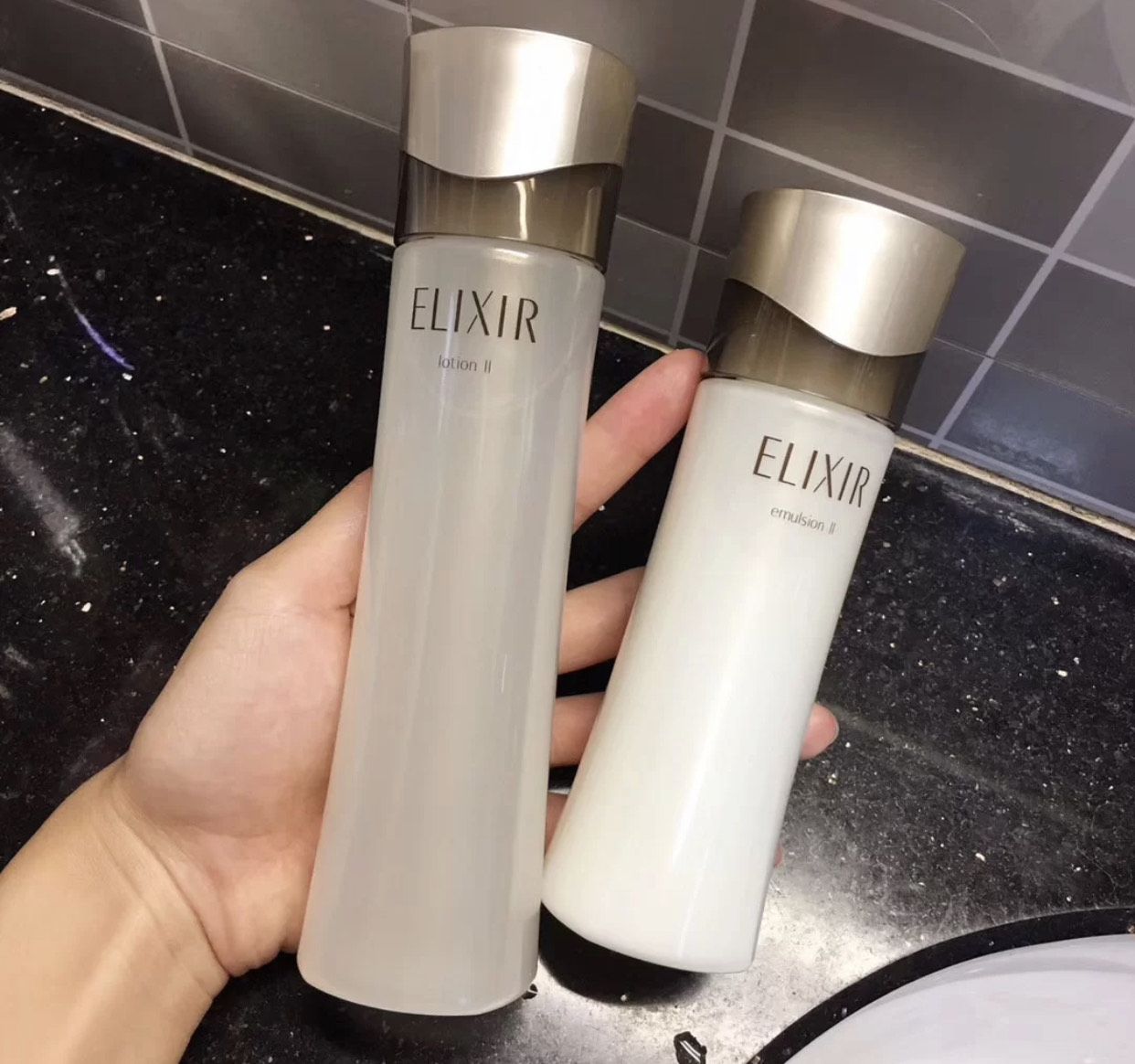 30岁以上女人该怎么选“日系水乳”？珂润别用了，悦薇抗老不错