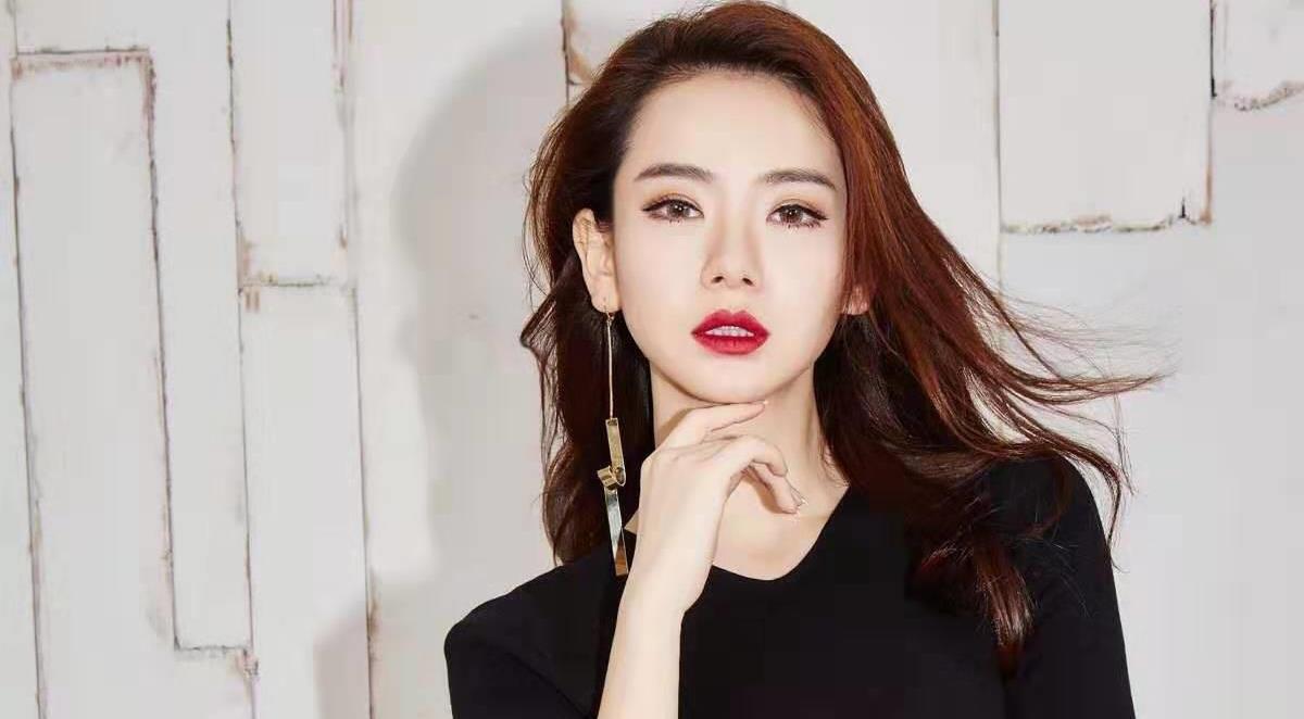 整容必脸崩？这10位女星告诉你，只要“美商”高，颜值事业可双赢