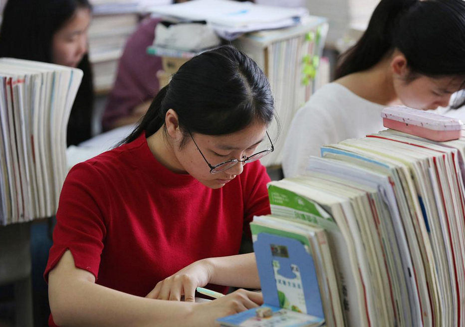 毕业多年才发现，文科生与理科生之间的差距，简直是大相径庭