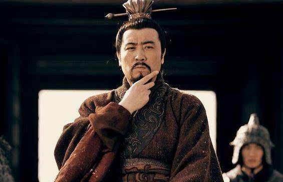 刘备霸气人生格言：兄弟同心，其利断金；天下英雄，唯使君与操耳！