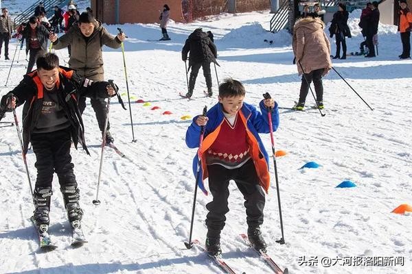 奥林匹克公园儿童滑雪(河南：山里娃备战世界冬季特奥会，智力障碍却是全国冠军)