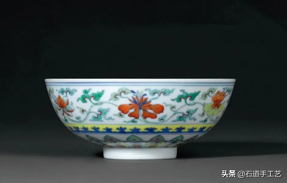 北京诚轩春拍:一波精品明清瓷器成交价来了