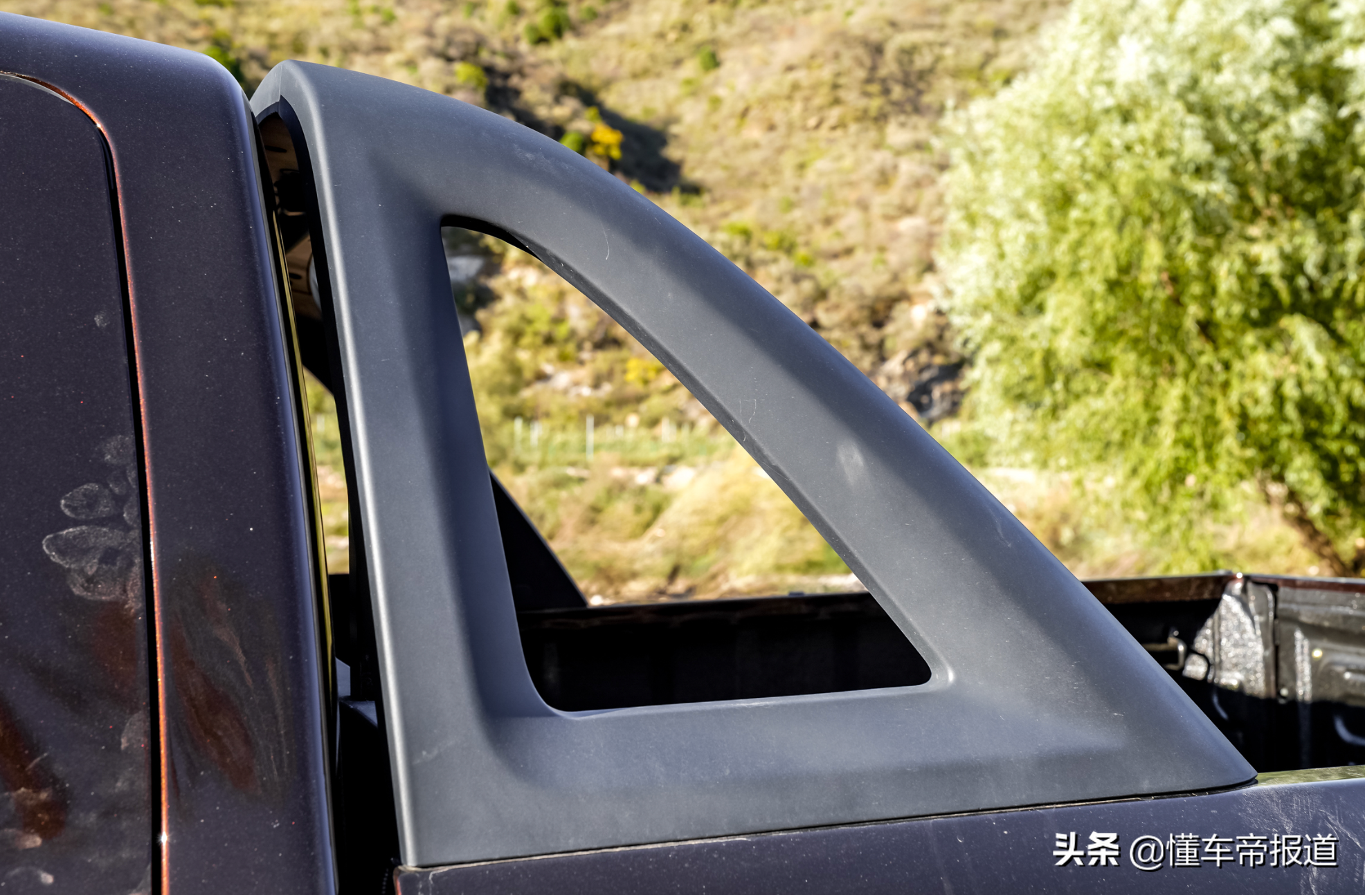 新车 | 内饰质感提升明显，PK长城炮！实拍江铃域虎7+域虎7亲子版
