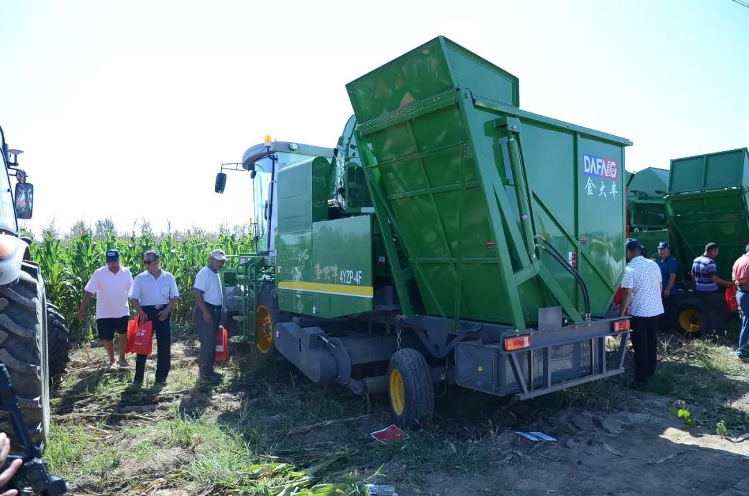 2019中国·庞口第二届华北农机地头展取得圆满成功