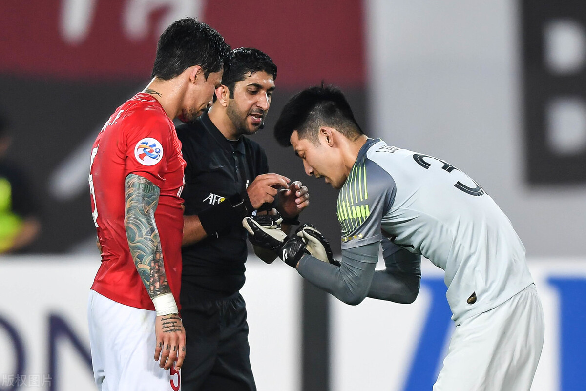 中国足球的克星来了！阿联酋裁判哈桑主哨国足vs越南一役