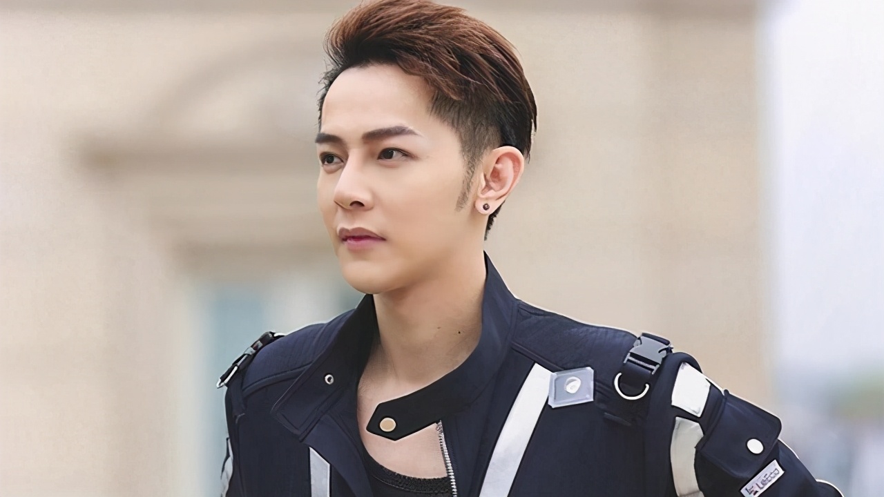 终极一班2部「终极一班第一部 电视剧」-友友