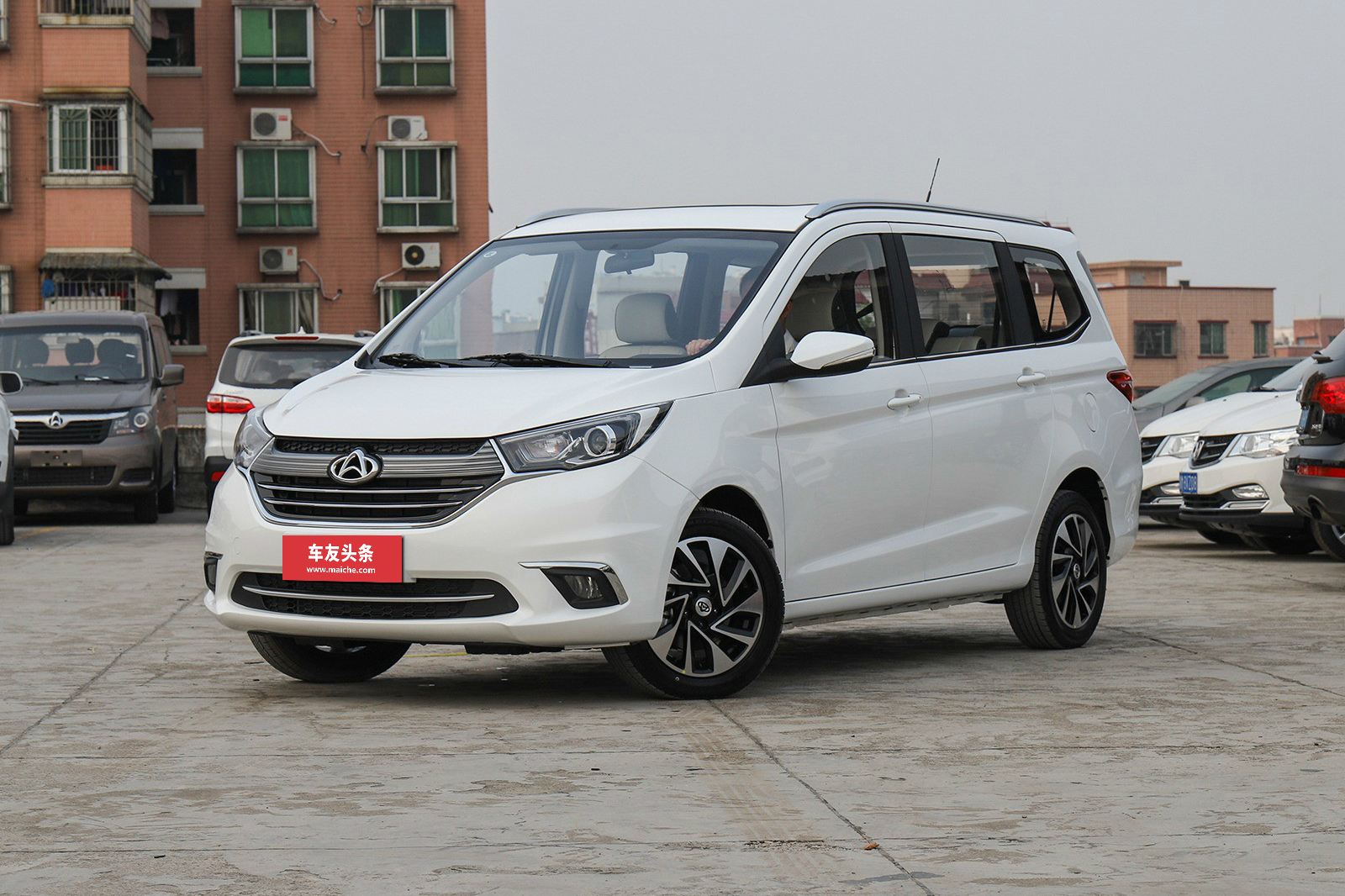 2020款长安欧尚a600报价图片16年长安欧尚a600值多少钱