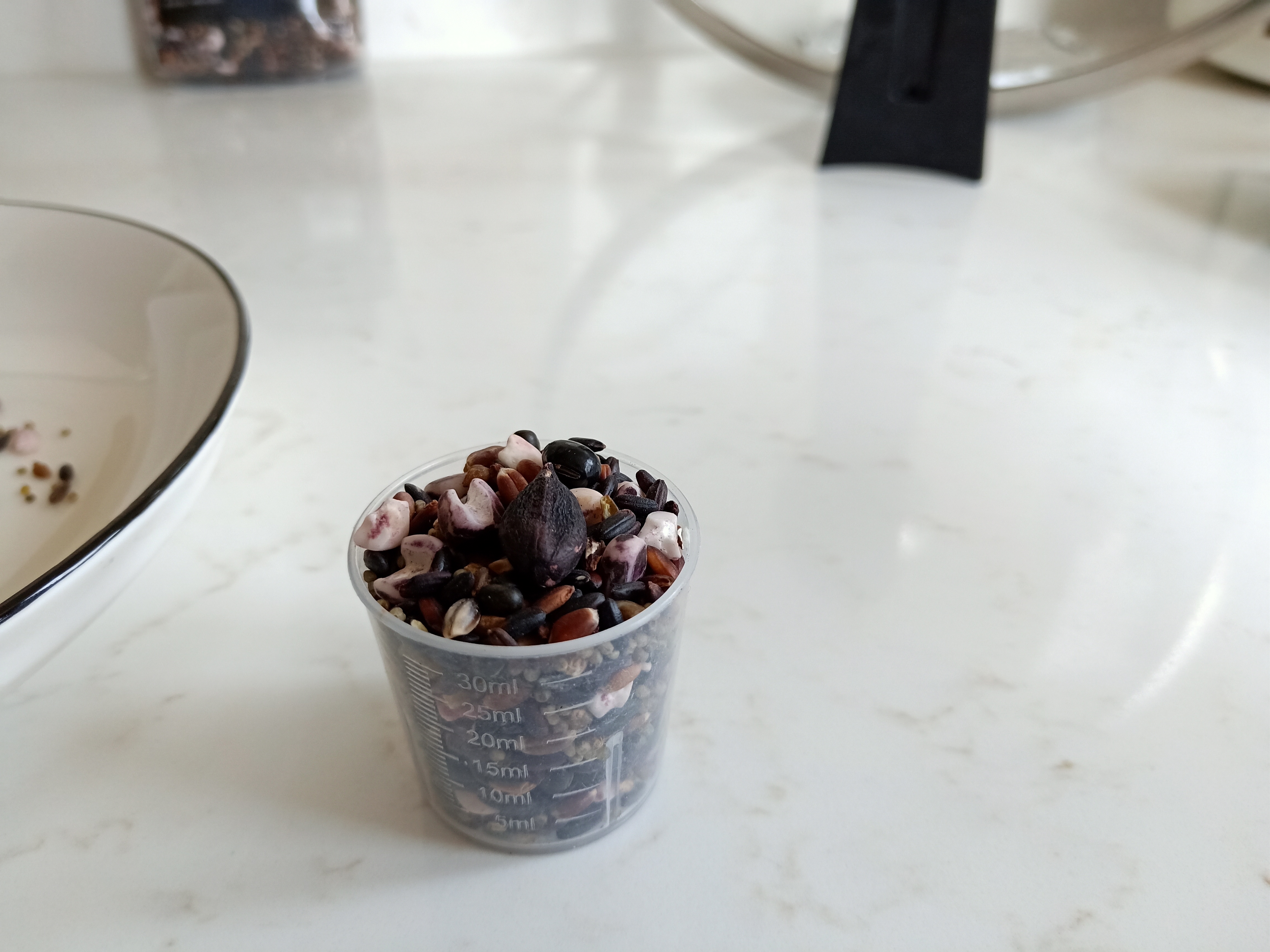 一洗就掉色？这样的黑米能吃吗？1招教你分辨真假