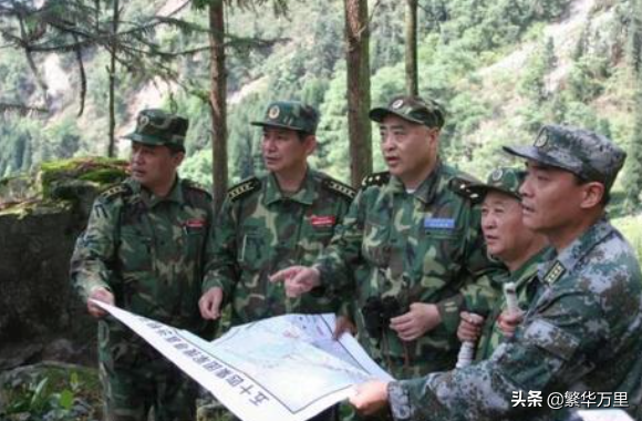 鹿宪州(济南军区中将副司令，勇斗歹徒，2005年，如何打掉飞车贼？)