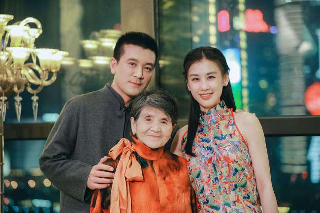 黄圣依婆婆开明不干预，婆媳关系和谐如母女