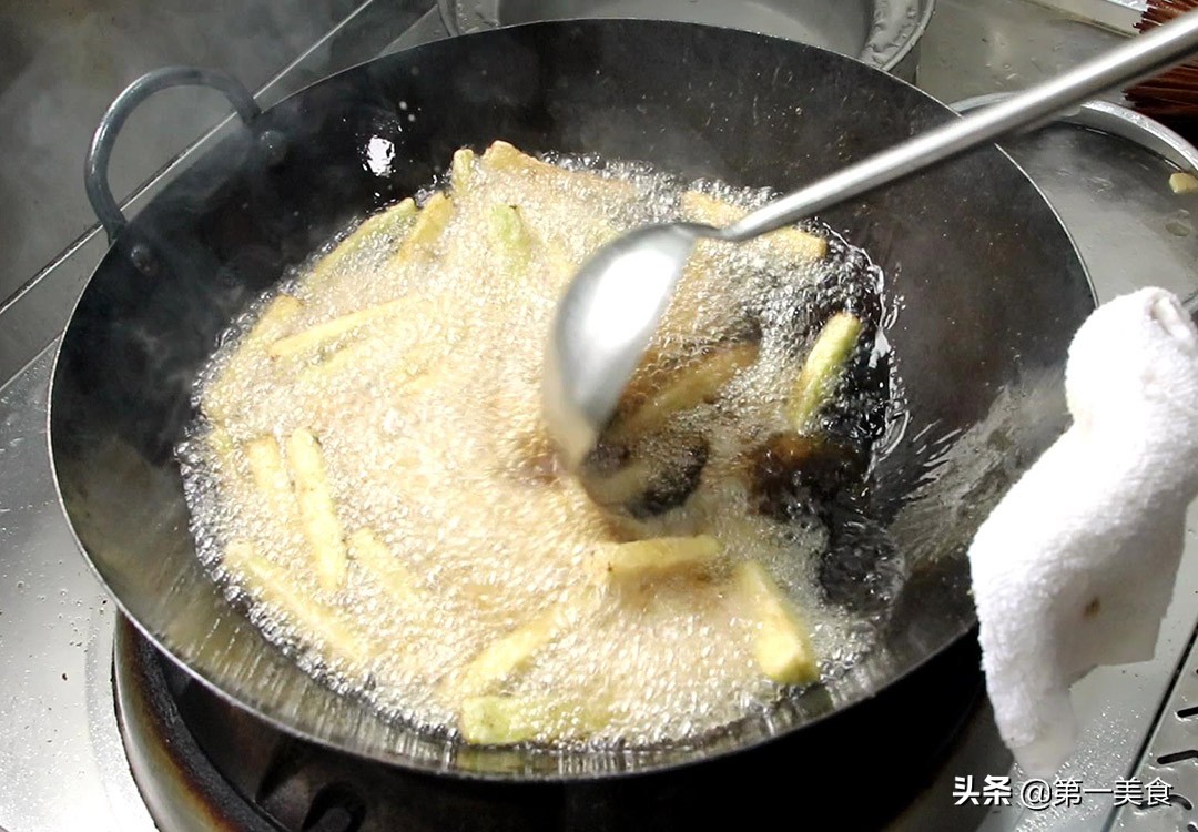 茄子的做法,茄子的做法怎么做好吃又簡單