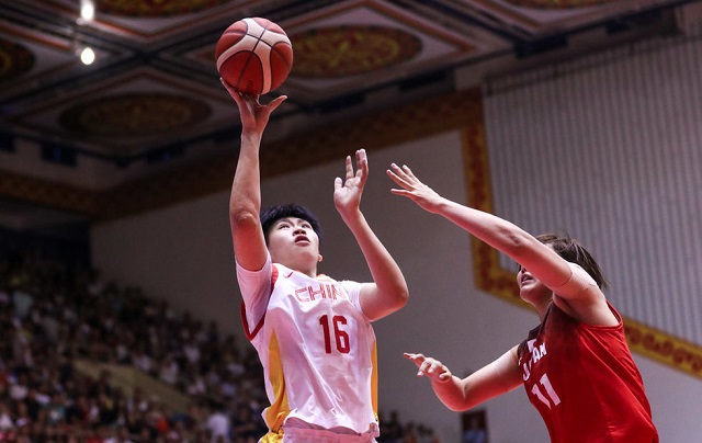 中國女籃直播賽（今晚！央視直播中國女籃大戰歐洲勁旅，邵婷欲率隊豪取3連勝奪冠）