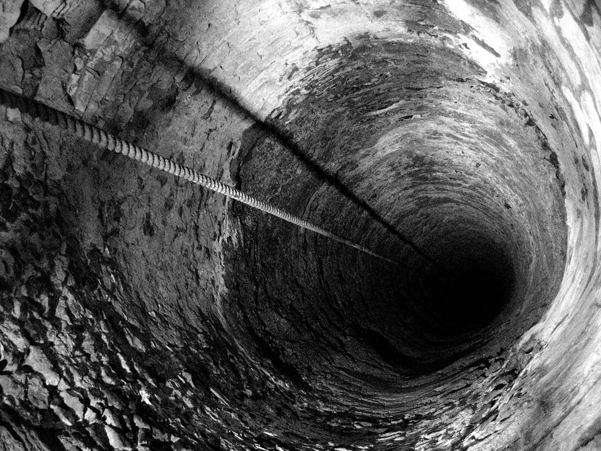 科拉超深井(前苏联科拉超深孔,为何挖到12262米,就突然宣布停止?