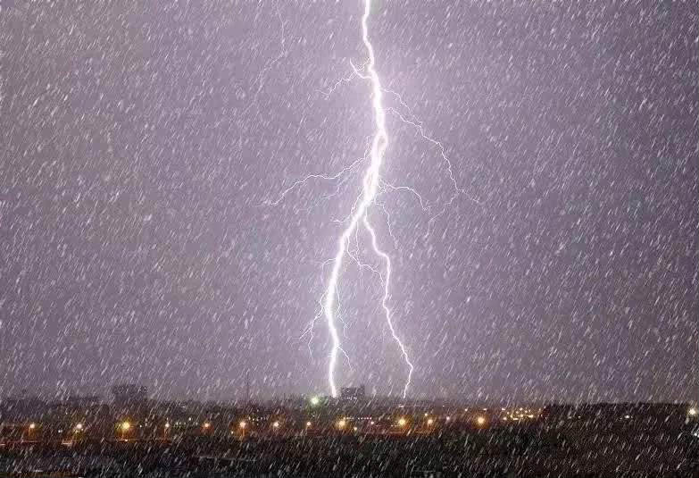 “冬雷震震、夏雨雪”，冬天真的不会打雷吗？揭秘