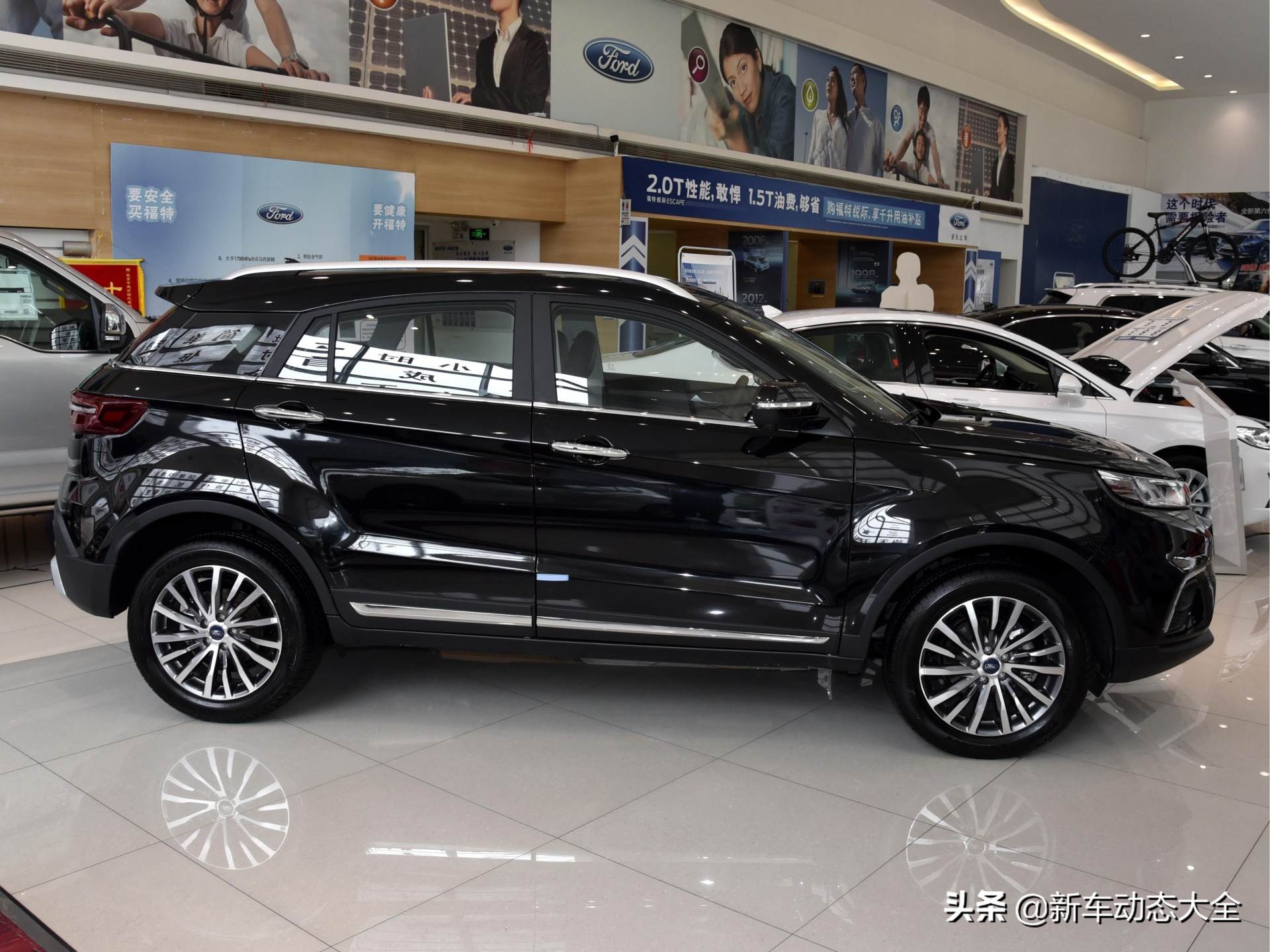 延续高品质口碑，6.7L/100km油耗合资大空间SUV，实拍福特领界