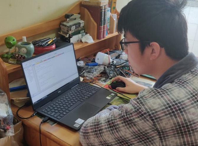 2021年各大高校放假通知，清华大学放假35天，同时有一个坏消息