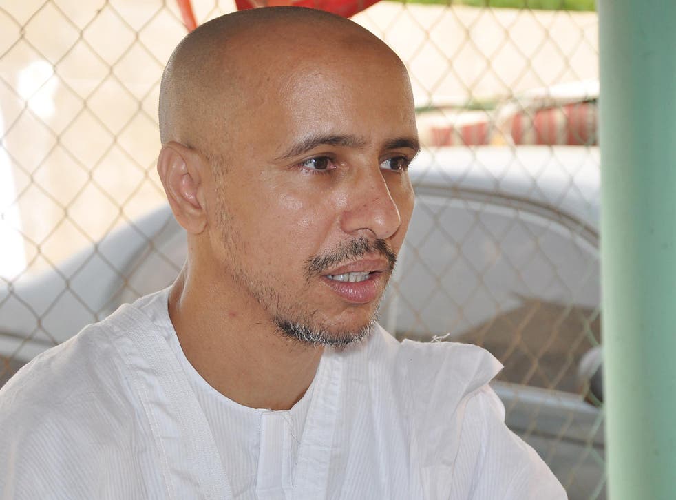 被囚关塔那摩14年，一位伊斯兰大学生的自述：受尽世间所有酷刑