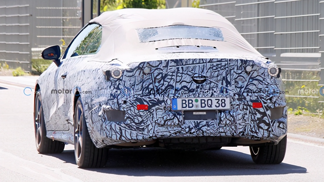 全新敞篷版奔驰C-Coupe