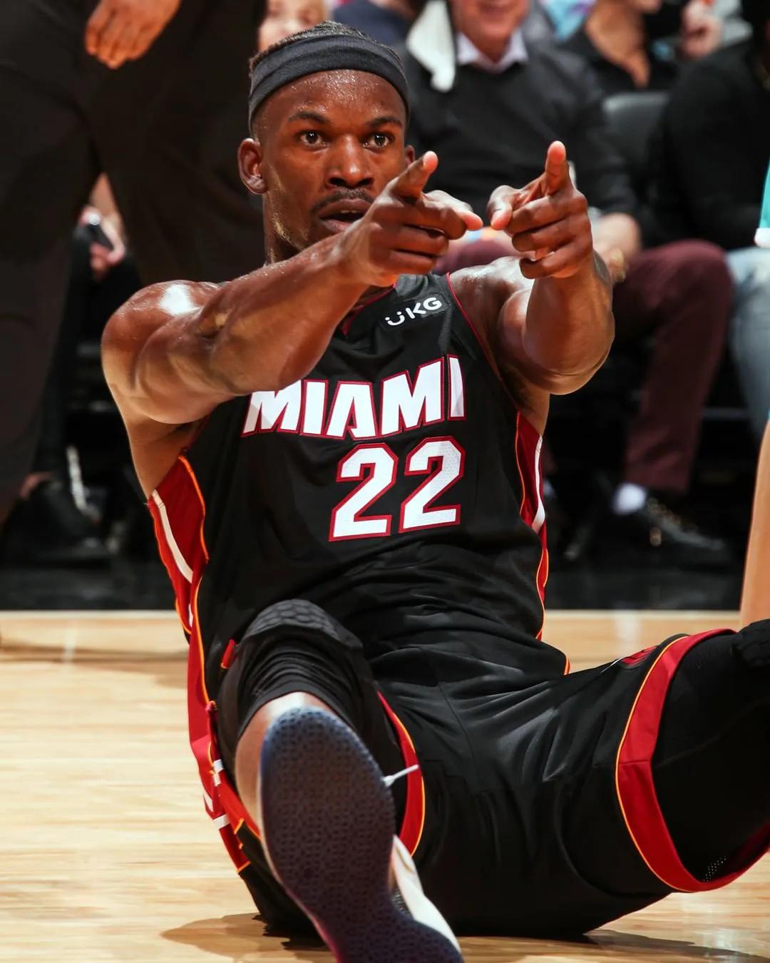 迈阿密热火三巨头壁纸迈阿密热火三巨头壁纸