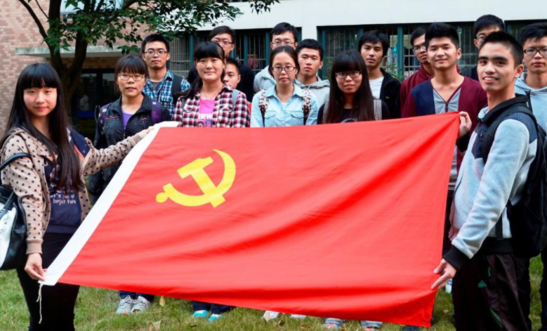 大学只上党课没入党（学生在校期间想入党）