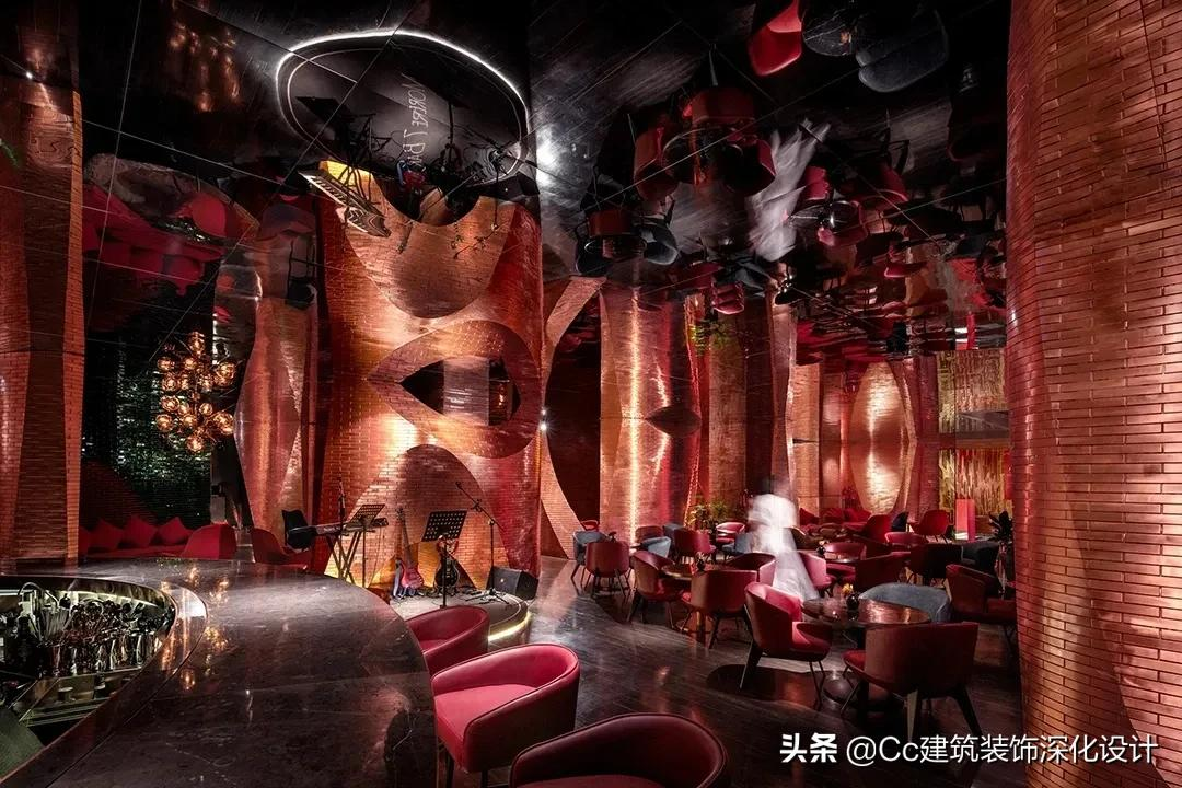 「材料」明明是块瓷砖却有着金属的光泽和质感!太飒了