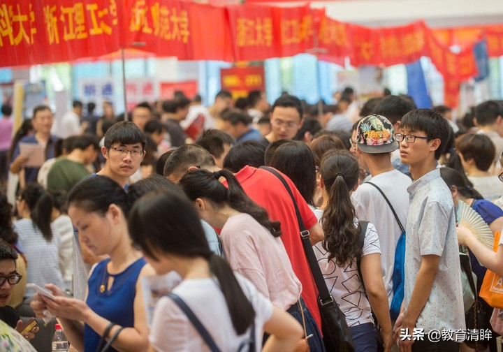 浙江高校在江苏理科投档线：浙大第一，浙师大超杭电位居第二