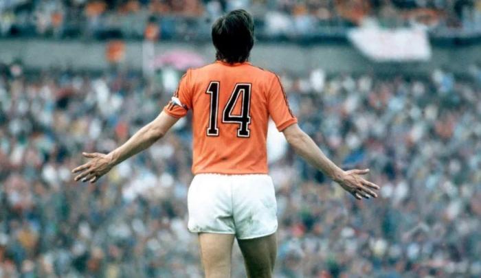 聚焦欧洲杯之荷兰：橙衣军团脚重头轻，小组出线再谈未来