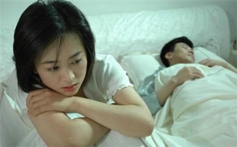 “一个月才挣4000，凭啥住上万的月子中心？那是有钱人标配”