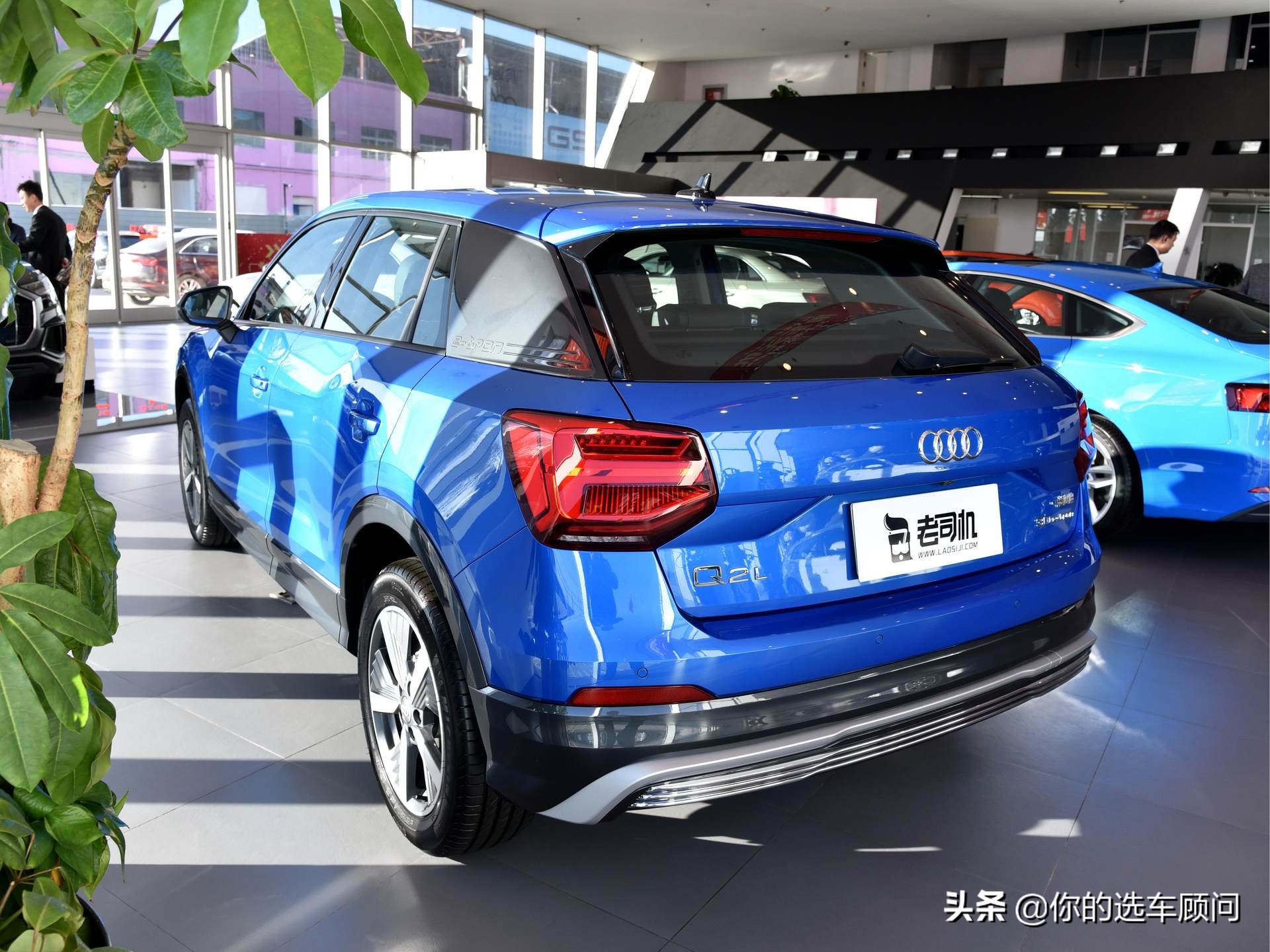 22.68万元起豪华SUV，不怕高油价且保养省钱，实拍奥迪Q2L e-tron