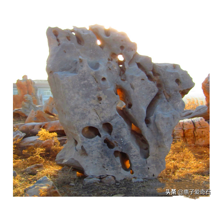 肉石原石毛料图片太行山肉石(河北奇石玉石一览，其中一方以86万高价成交)