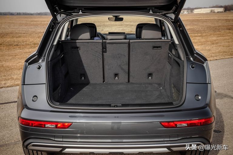 奥迪Q5和Q5 Sportback，2021款，新车上市