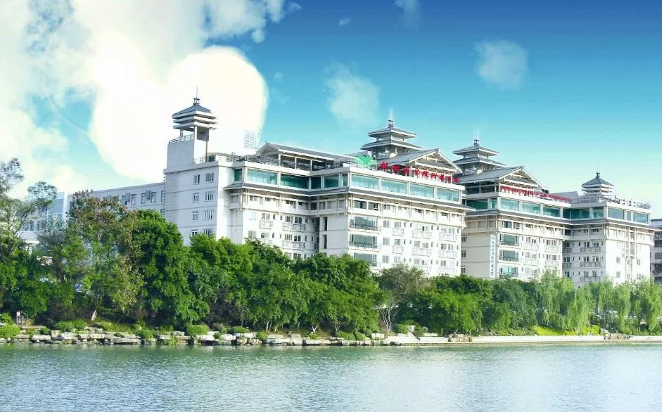 「广西」 桂林医学院附属医院，2020年补充招聘护理人员10人公告