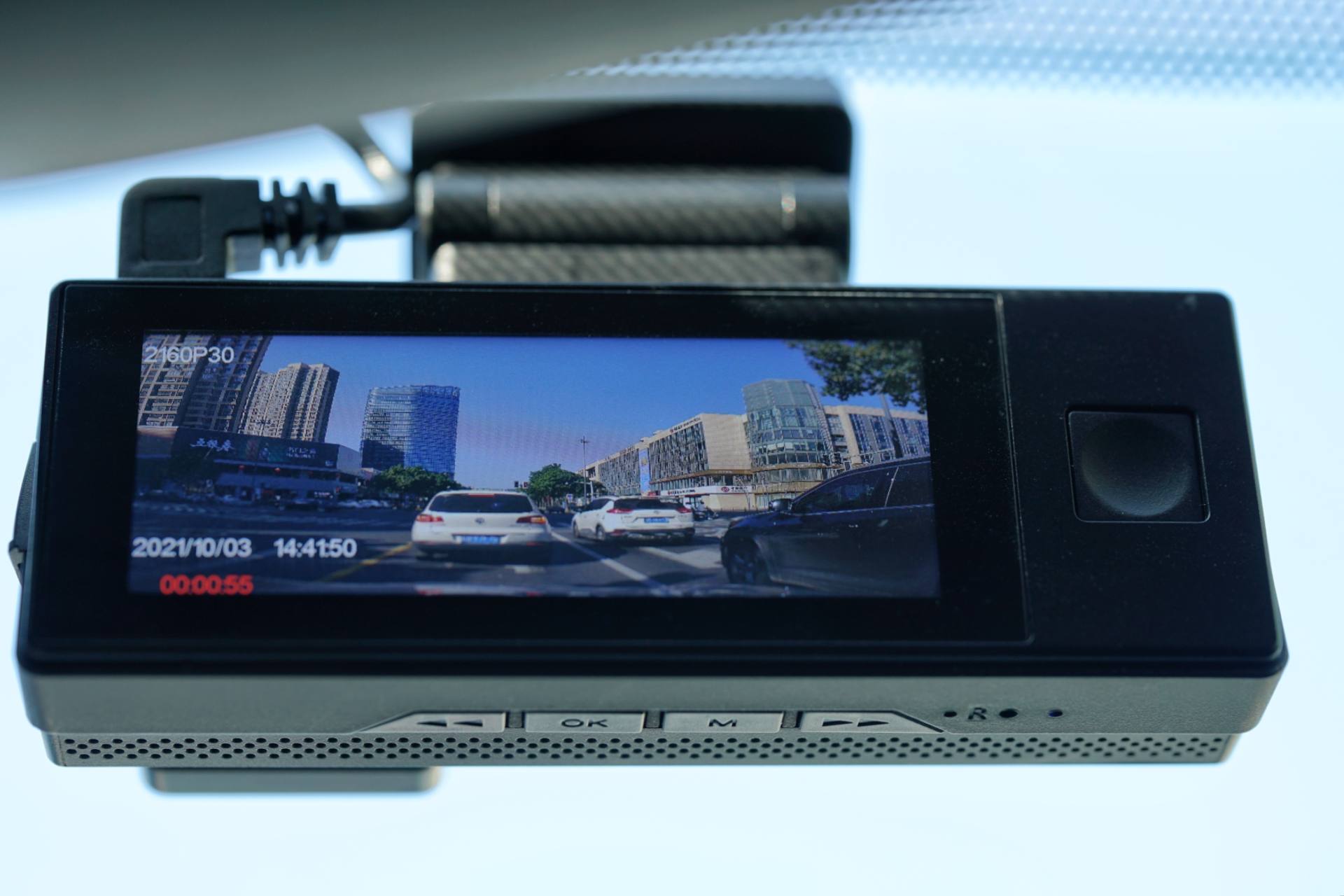 4K超清、畸变校正—PAPAGO S36 行车记录仪开箱评测