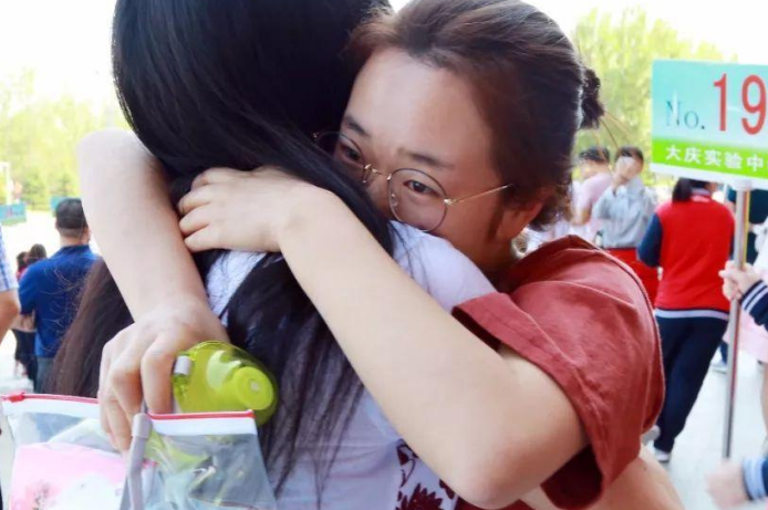 江苏考生高考411分，被南京大学王牌专业录取，全家人却笑不出来