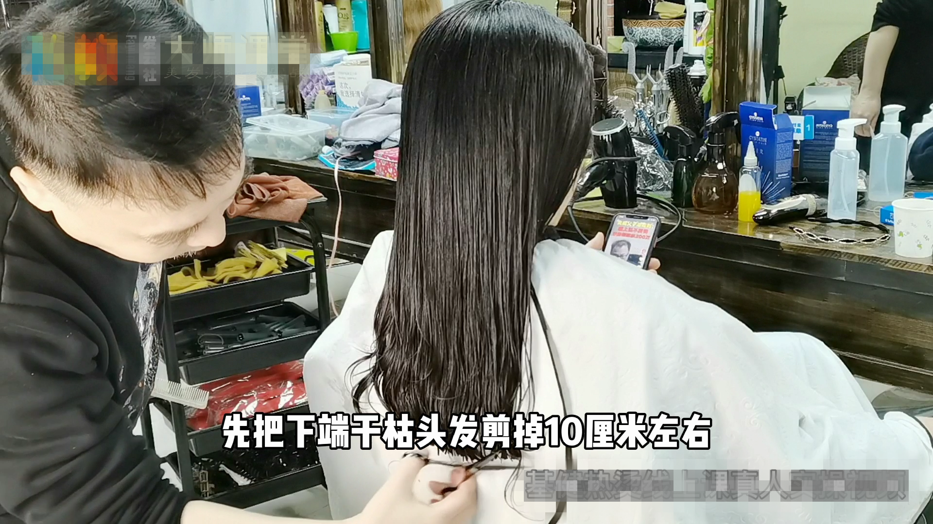 50岁女士自来卷沙发发量多，头发抛光+抱团卷，柔软减龄又时髦