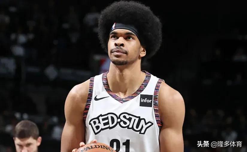 nba2017選秀順位名單（17屆選秀得分排行榜，狀元富爾茨隱退，13順位逆襲塔圖姆）