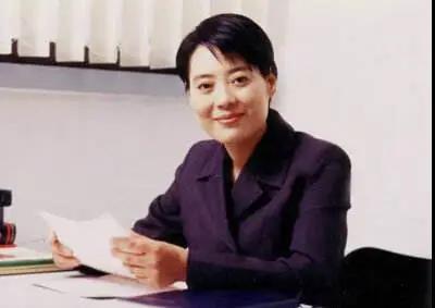 那个帮“养父性侵案”女孩免费打官司的女律师，到底有多强？