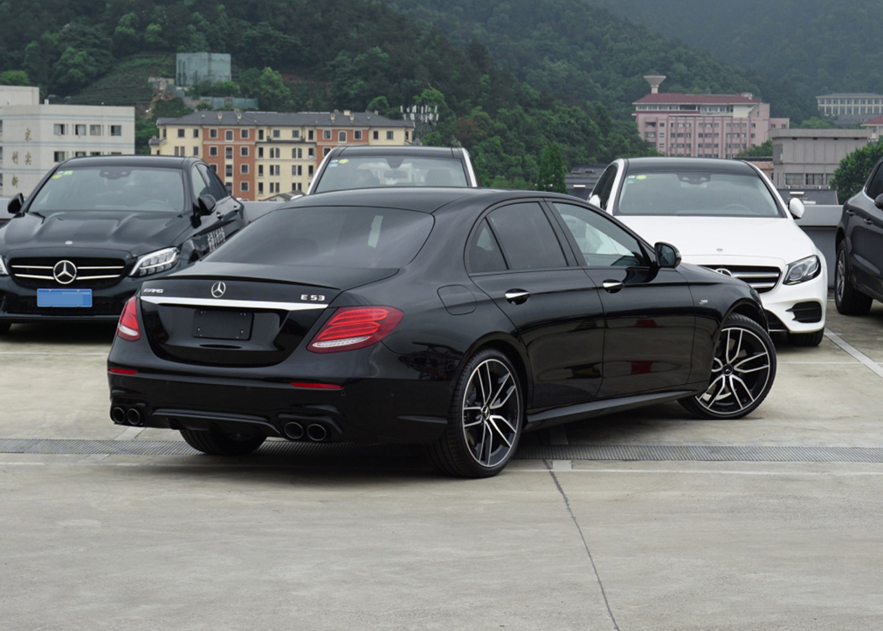 e43奔驰多少钱(奔驰amg e 53轿车亮相,四门轿跑 性能野兽,售价94.