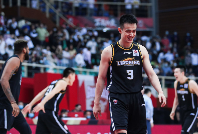 cba总决赛在线直播哪里看（CCTV5直播！CBA总决赛上演，辽宁男篮挑战广东，杨鸣要击败杜锋）