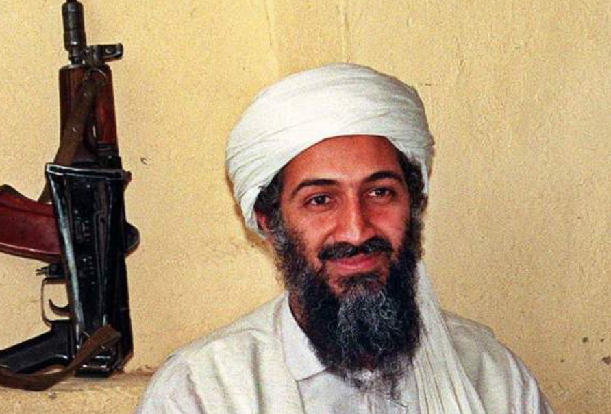 911事件有多夸张？2996人惨死，美国损失2000亿美元，至今受影响