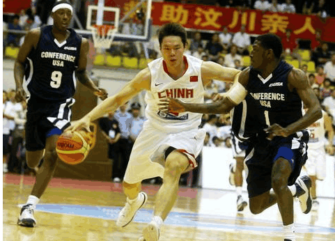 ncaa能打过cba吗(NCAA冠军有多厉害？NBA为之让路，中国男篮和CBA总冠军都打不过！)