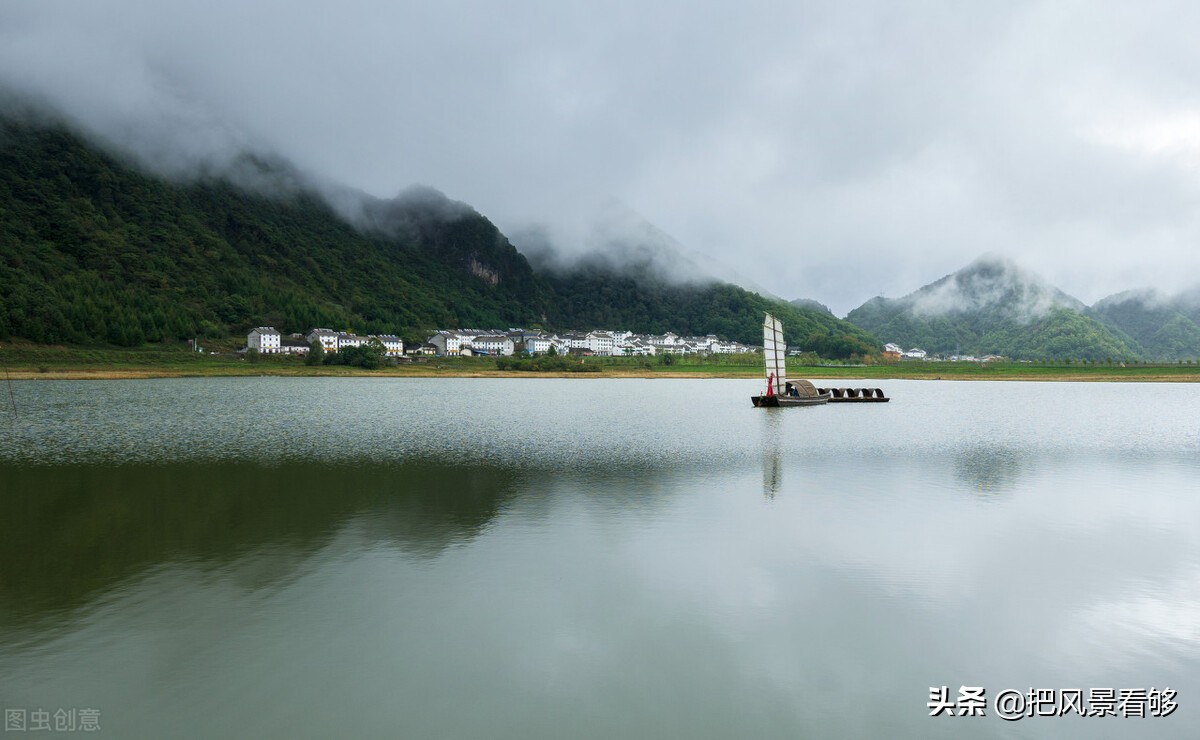 秭归旅游一年豪赚100亿(湖北这个高山湖泊 是全国知名打卡地 当地农民有的年收入百万)