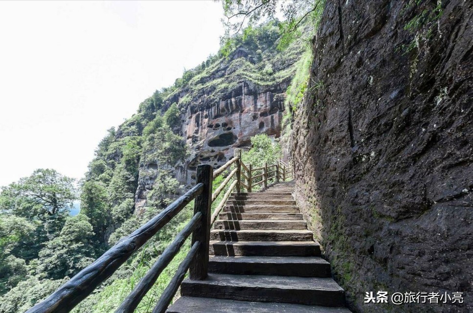 福建十大旅游景点，福建十大必玩旅游景点排行榜，您去过哪些呢？