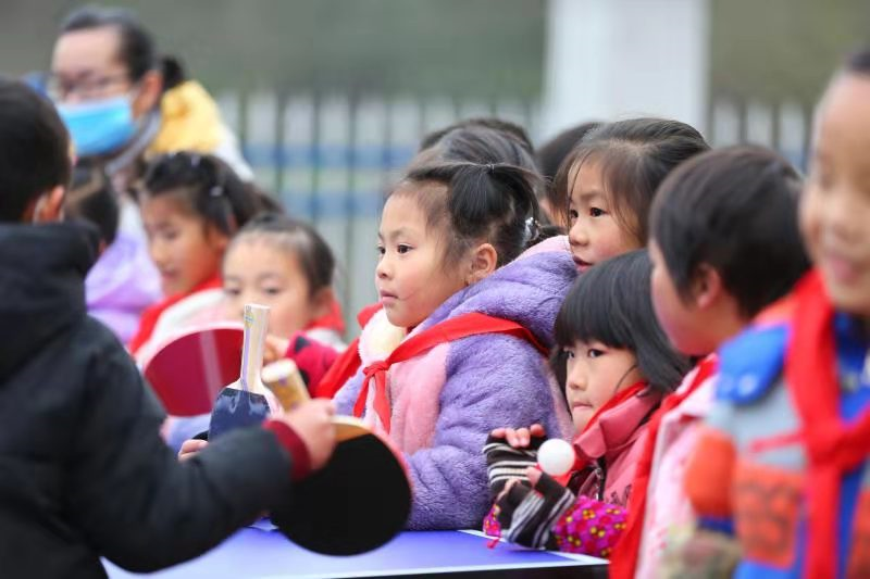 羽你一起(“羽你在一起”慈善公益行，给乡村小学孩子们一个体育梦)