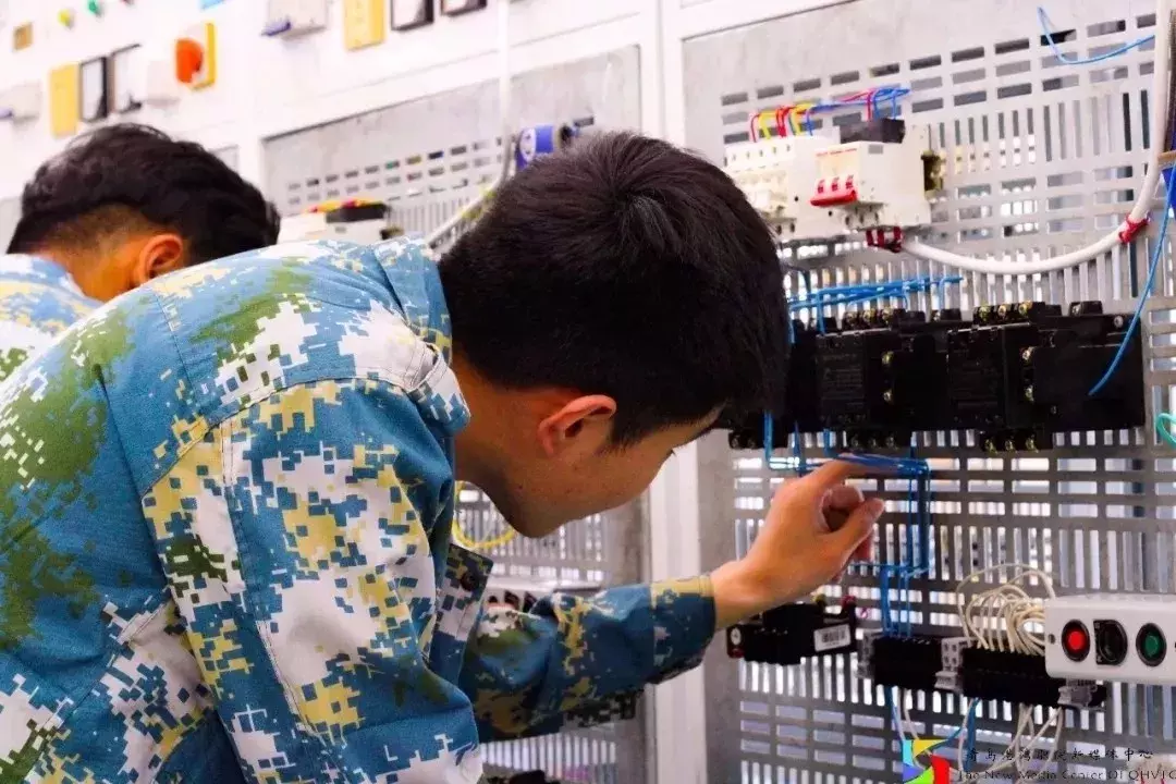 “硬核港湾”：细数青岛港湾职院的高光时刻，错过等一年