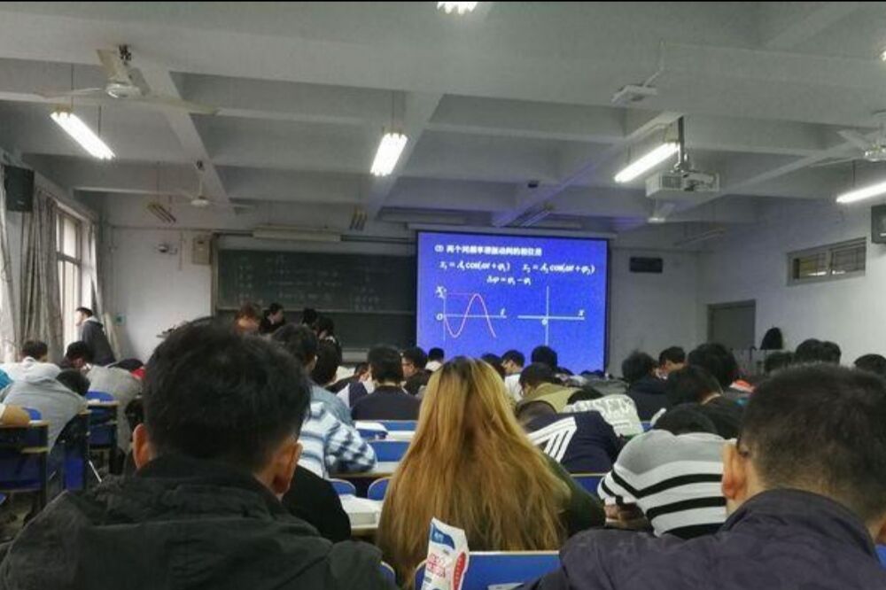 大学有挂科就不能毕业？多所高校取消“清考制度”，大四学生慌了