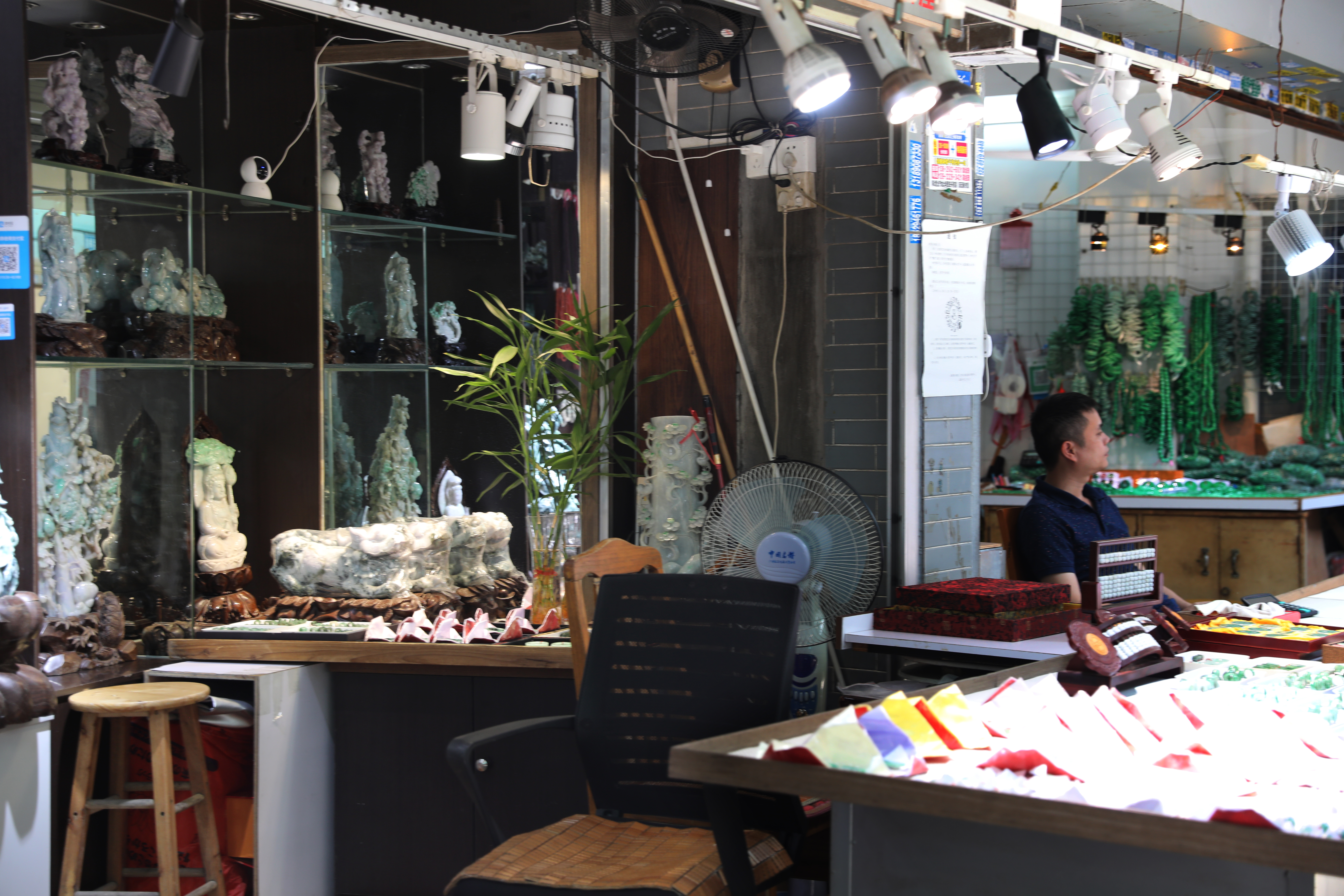 广东玉器批发市场（广东玉石批发市场）