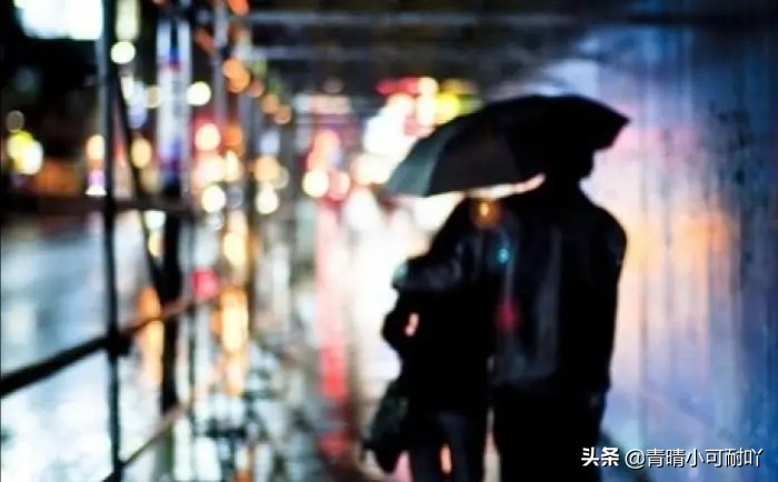 金秋，微凉的季节；下雨天的思念