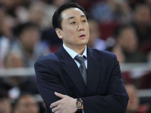 王非为什么选nba球员(中国篮坛学院派教练王非 理论强过实践多次失败证明他已过时)