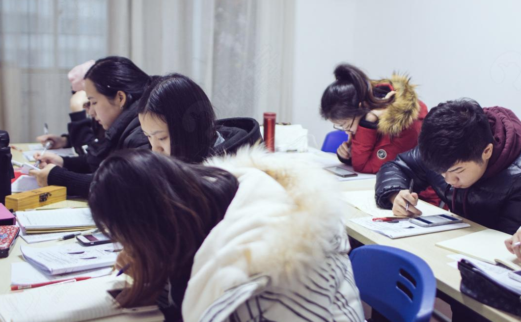 明星扎堆的“伯克利”，在国内是什么水平？原来很多人想错了